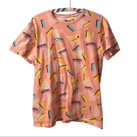 Knickerbocker Other - Knickerbocker pink short sleeved Tshirt w/colorful 1980s vibe retro design Men’s
